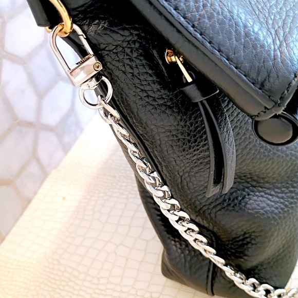 VERY RARE BRAND NEW Tory Burch Taylor Convertible Foldover Crossbody - Picture 13 of 16